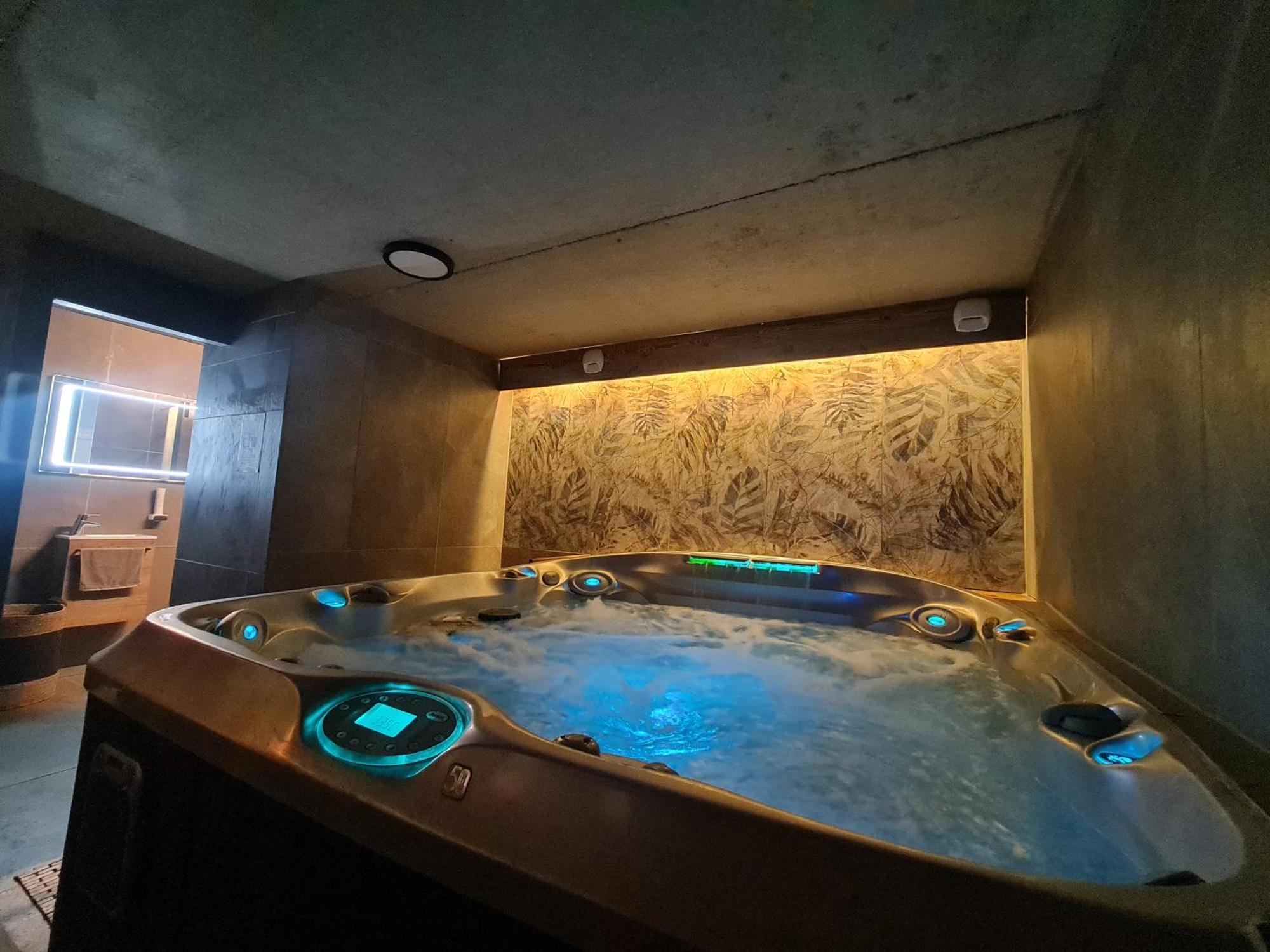 Le Passionnant Hotel Morzine Buitenkant foto